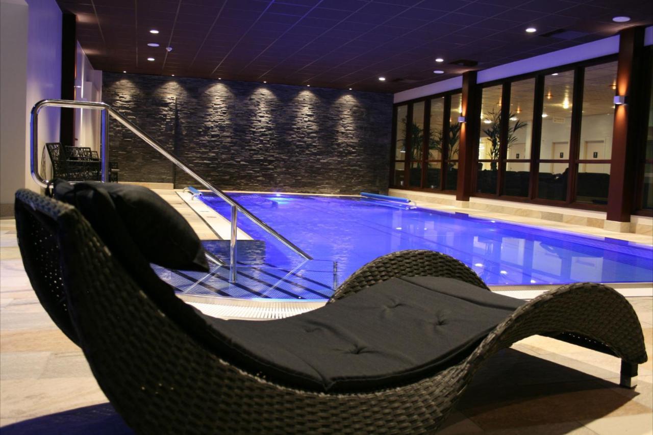 Aronsborgs Konferenshotel Bålsta Екстериор снимка